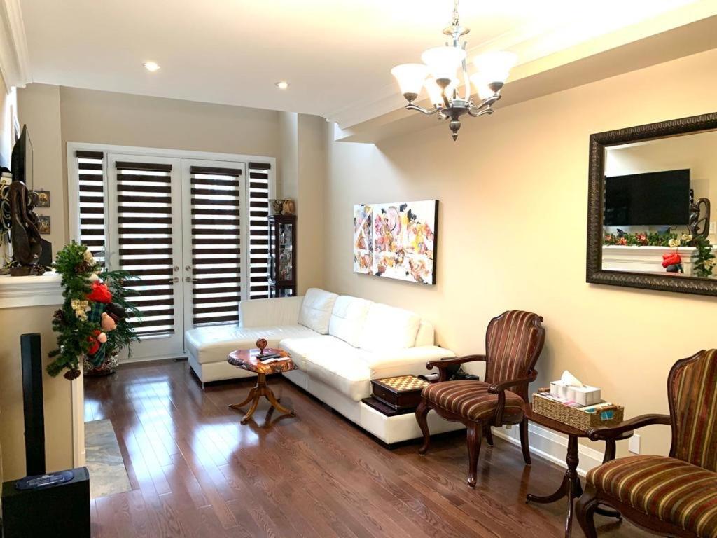 Luxury Home - Upper Toronto Beaches ภายนอก รูปภาพ